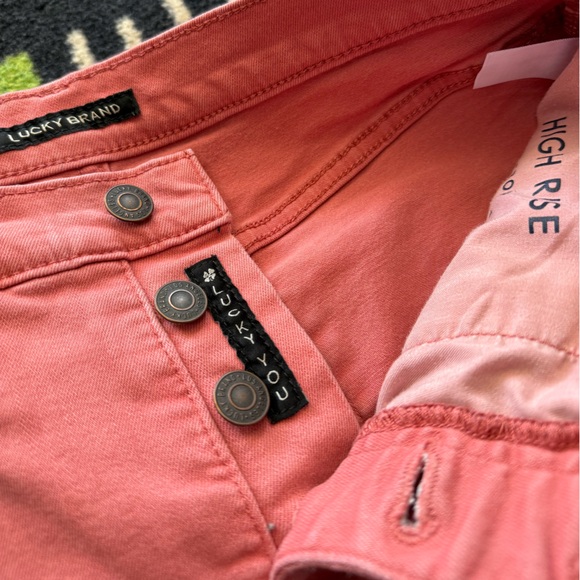 Lucky Brand - High Rise Bridgette - Picture 5 of 5